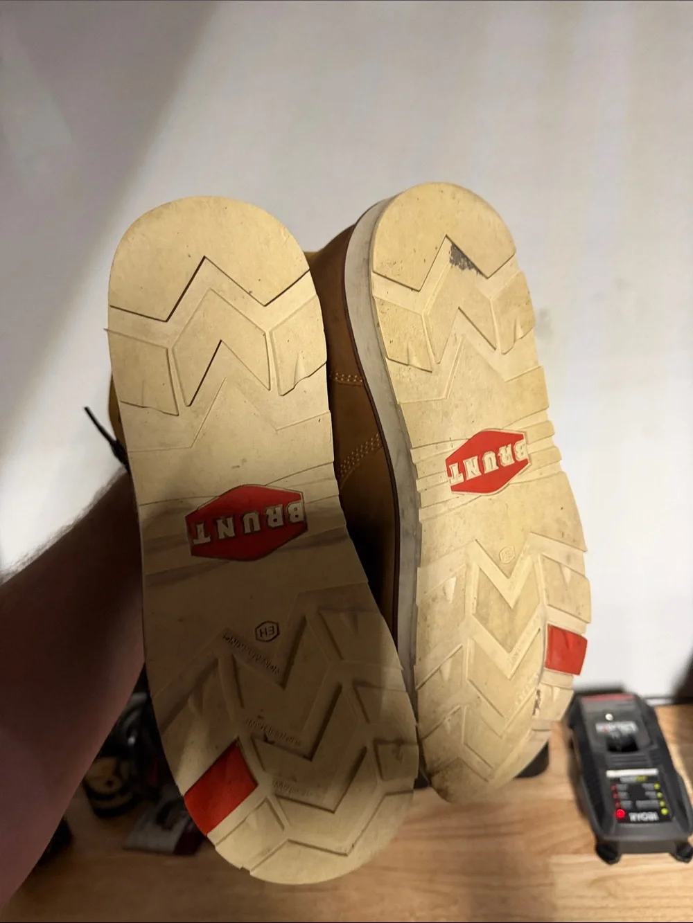 Brunt durable tan